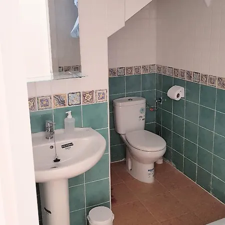 A Un Paso Del Mar *